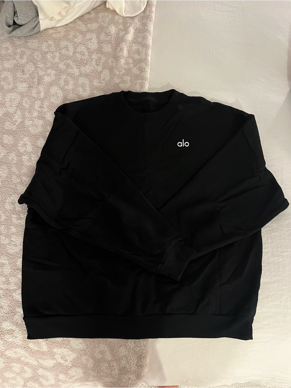 Alo Accolade Crewneck Sweatshirt